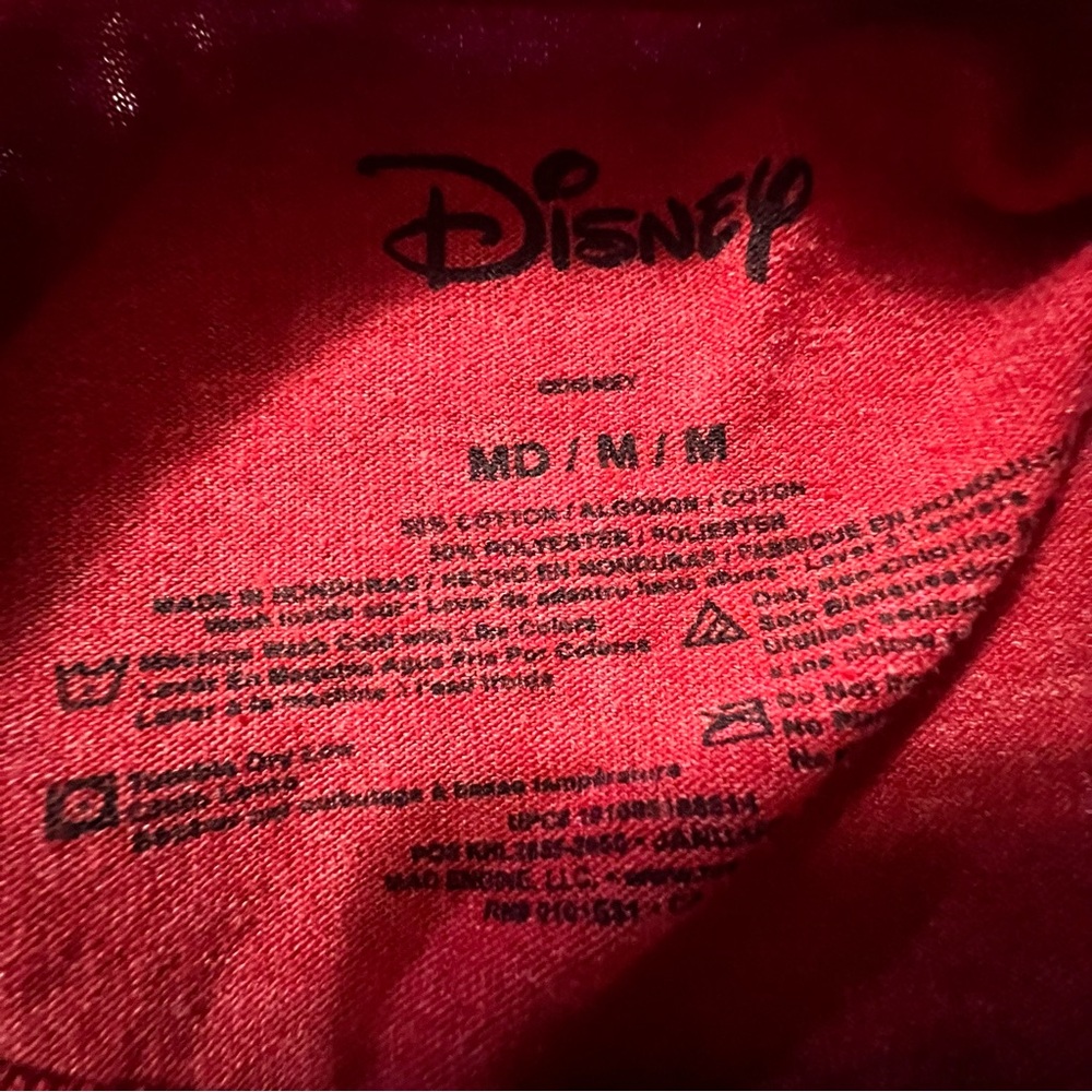 Official Disney Park Merch Red Mickey Mouse Cotton Short Sleeve Tee Shirt Casual - Picture 5 of 5
